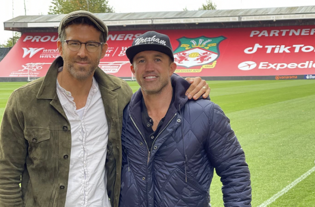 Actores estadounidenses Ryan Reynolds Rob McElhenney Agregar equipo de Bogota