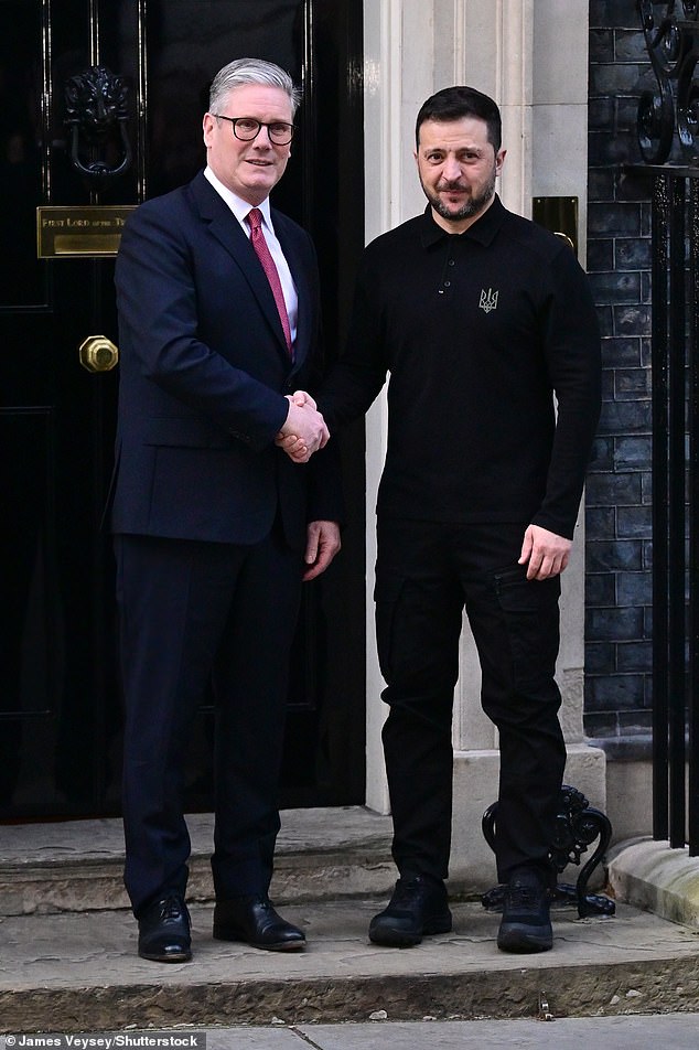 1740852612 219 Keir Starmer hugs Volodymyr Zelensky at No 10 but