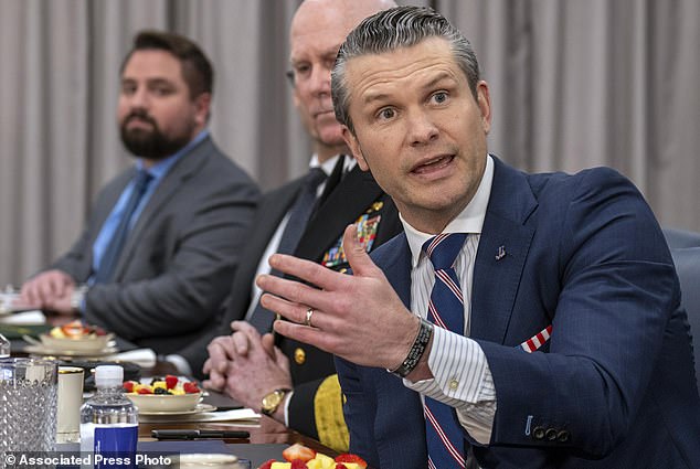 El Secretario de Defensa, Pete Hegseth, ha ordenado al Comando Cibernético de los Estados Unidos que cesen todas las ciberroperaciones ofensivas contra Rusia