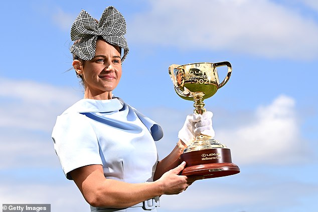 Ella es la hermana del ganador de la Copa Melbourne 2015, Michelle Payne (en la foto), quien ganó el título a bordo del Príncipe de Penzance