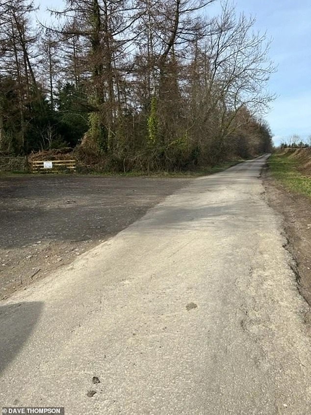 Thompson vive al final de un largo camino de pista en el medio del campo y dijo que sus contenedores solo se han vaciado cinco veces en ocho meses