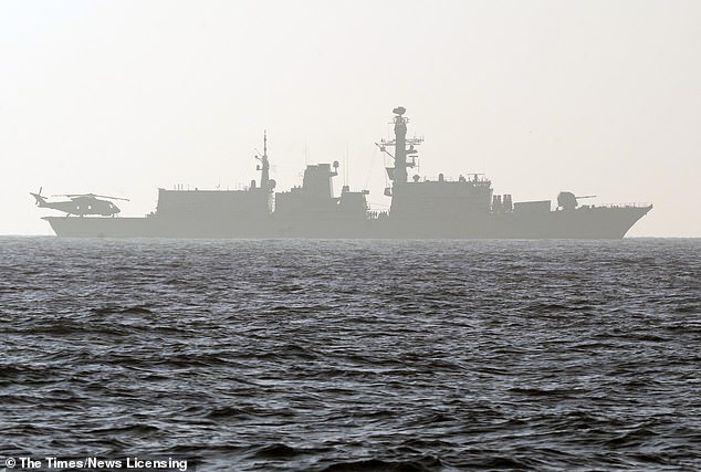 El HMS Somerset acechó los barcos a través del Mar del Norte y el Canal de la Mancha