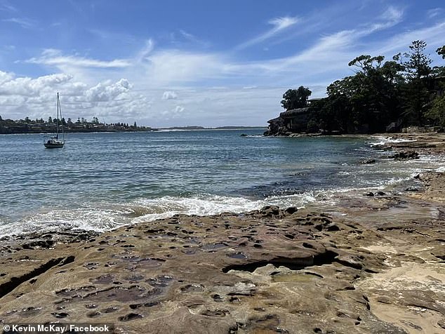 Un helicóptero de rescate fue llamado a Gunyah Beach al borde del Parque Nacional Real