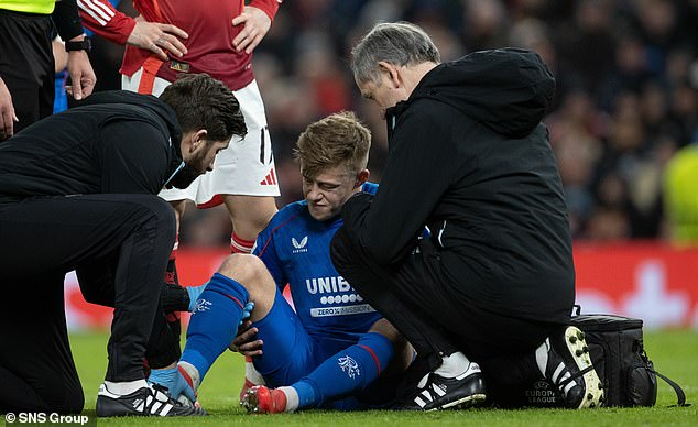 Barron sufrió daños menores en el ligamento durante la estrecha derrota en la etapa de la liga en Old Trafford