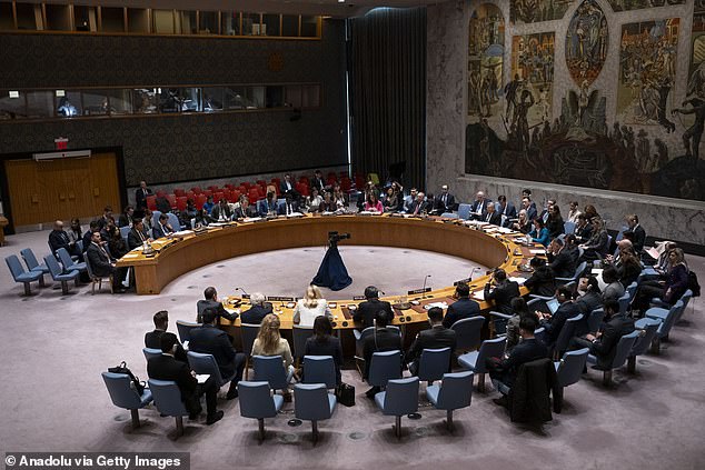 Estados Unidos y Rusia han pedido conjuntamente al Consejo de Seguridad de las Naciones Unidas (en la foto) que se reúnan sobre la violencia en espiral en Siria