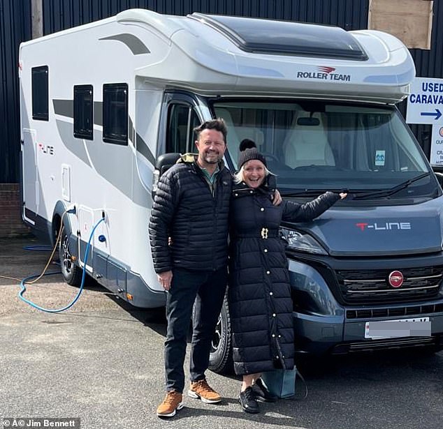 Adrian y Joanne acababan de regresar de unas vacaciones de cuatro días a la región de Champagne