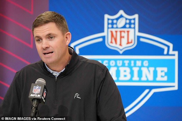 El entrenador de los Cincinnati Bengals, Zac Taylor, habla durante la Combine Scouting de la NFL