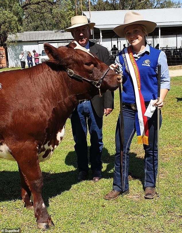 El ex alumno de Finley High School fue miembro de un programa agrícola que vio a sus vacas de exhibición