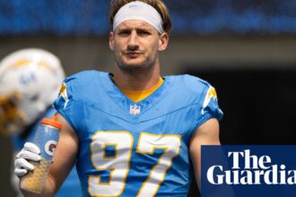 Los Chargers de Los Ángeles lanzan el cinco veces Pro Bowler Joey Bosa después de nueve temporadas