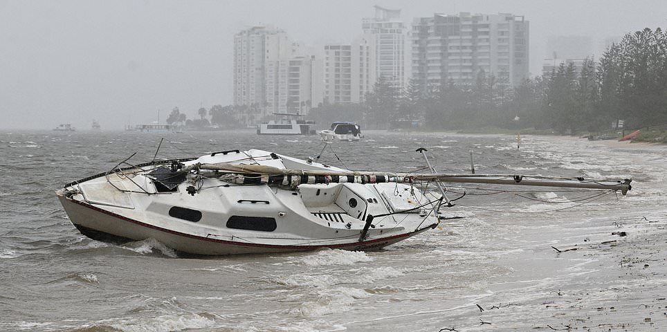 Ex Tropical Cyclone Alfred Live Actualizaciones el sureste de Queensland y