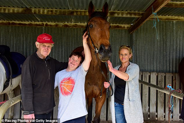 Hermana de Melbourne CUP ganador de jinete de repente muere