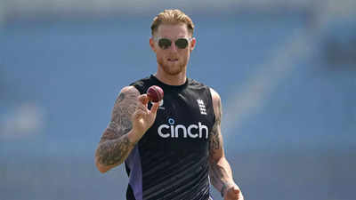 Inglaterra considerando el capitan de prueba Ben Stokes para la