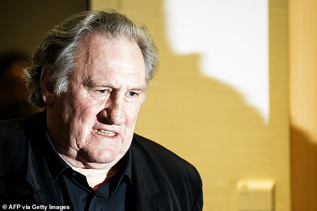 La estrella de cine Gerard Depardieu niega todos los cargos