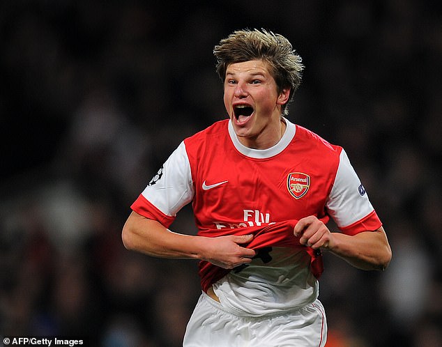 Arshavin jugó para el Arsenal entre 2009 y 2013, atacando más de 100 apariciones