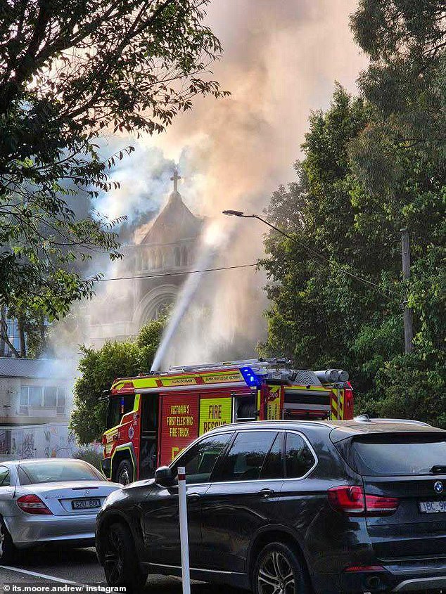 Twist explosivo en un incendio 39sospechoso39 que devasto la iglesia