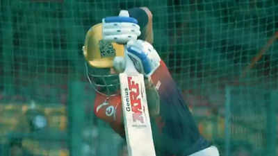 Virat Kohli se pone a los negocios en RCB Nets