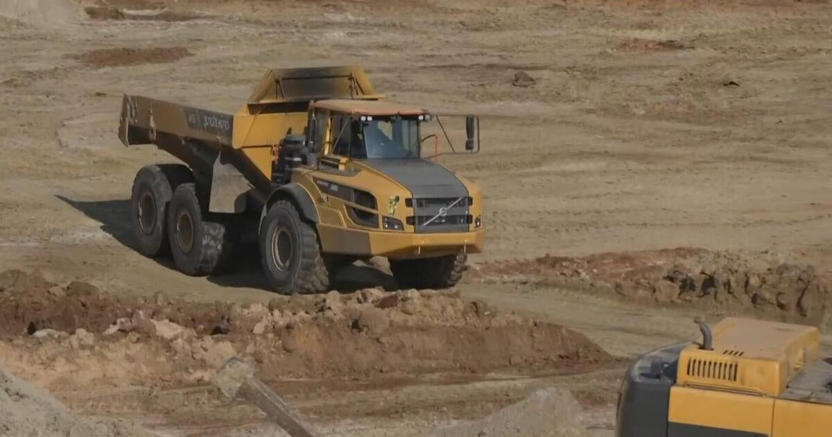 cbsn fusion a look at a ukraine titanium mine with trump and zelenskyy set to sign minerals deal thu